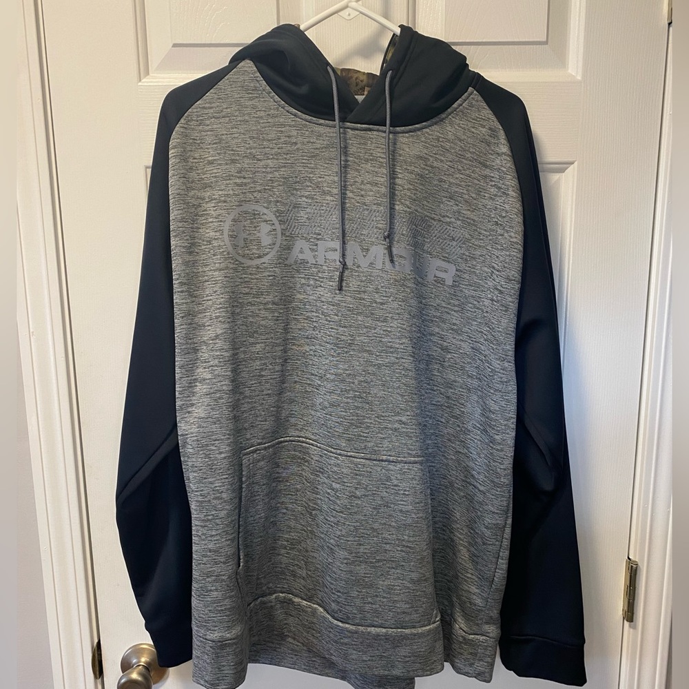 Under Armour Hoodie